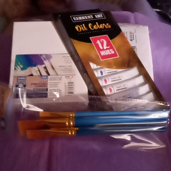 Oil art paints with 6pc brush set and 2- 5x7 canvas NEW - Picture 2 of 3